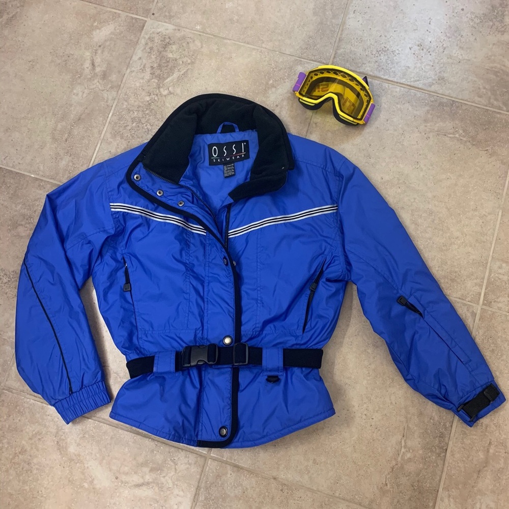 ✨Vintage Ossi Blue Belted Ski Jacket✨